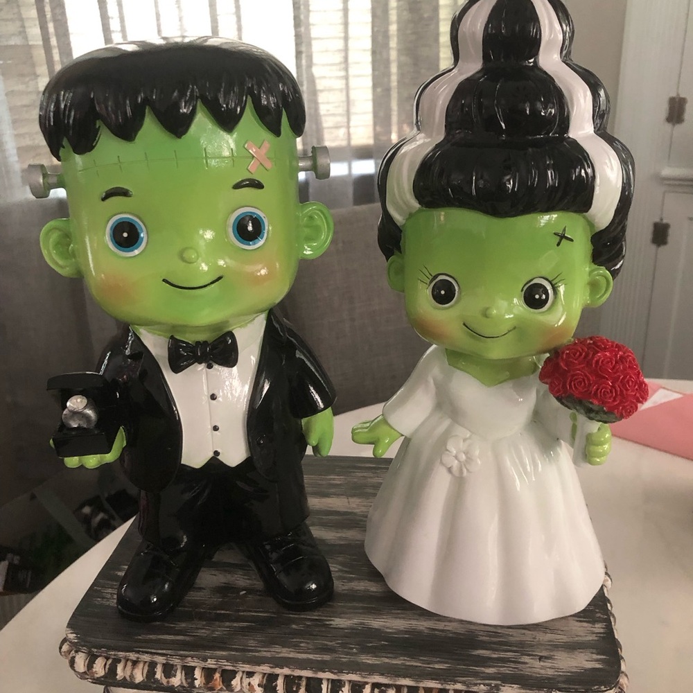 👻 Green Frankenstein Bride and Groom Figurines - Cute Wedding Cake Topper Style